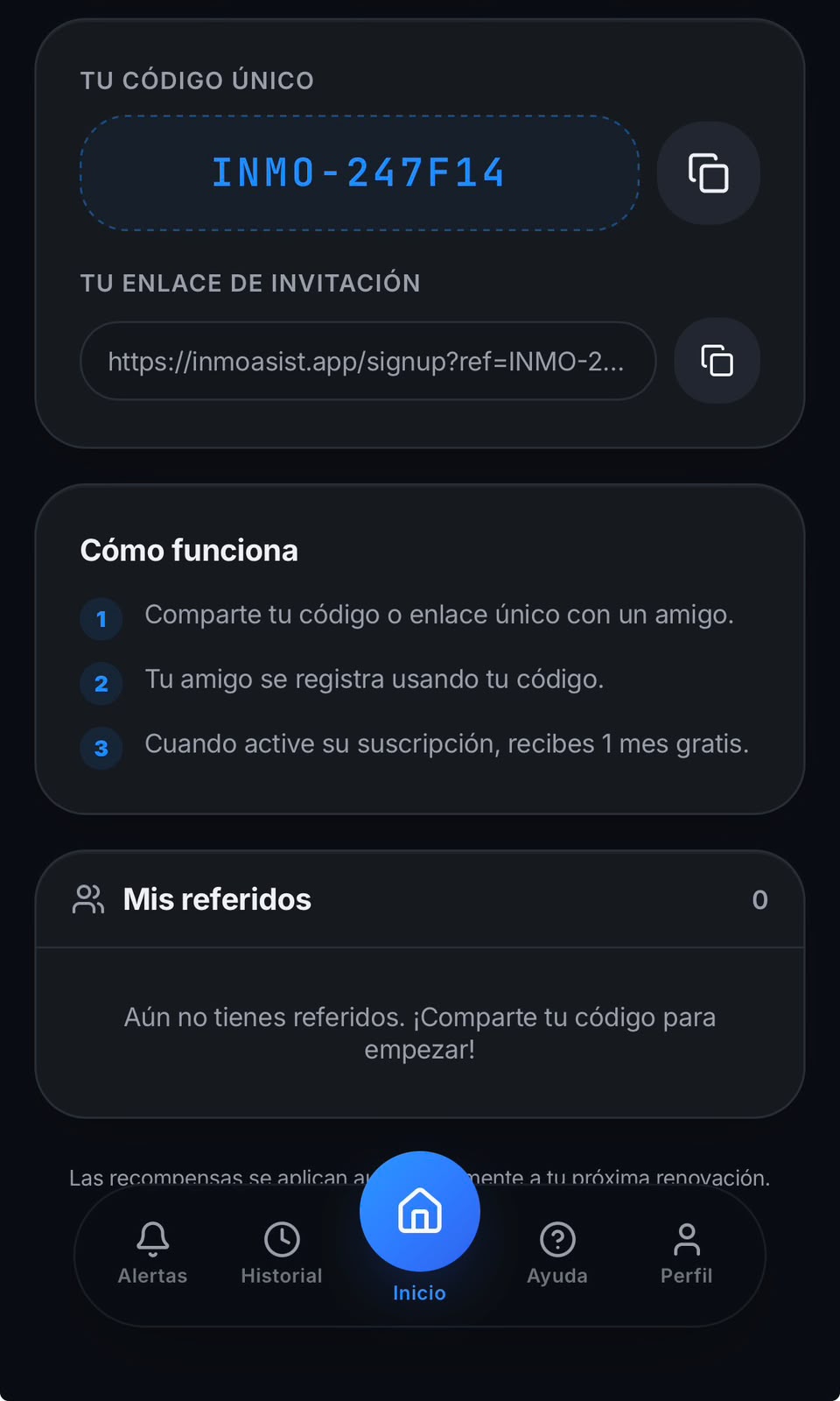 Pantalla de referidos de la app InmoAsist con código único y enlace de invitación